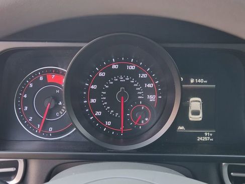 Used 2023 Hyundai Elantra SEL FWD image 13