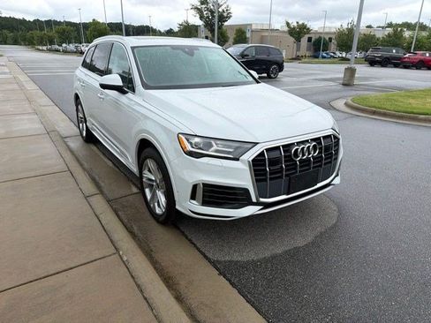 Used 2022 Audi Q7 3.0T Premium Plus w/ Premium Plus Package AWD/4WD image 22