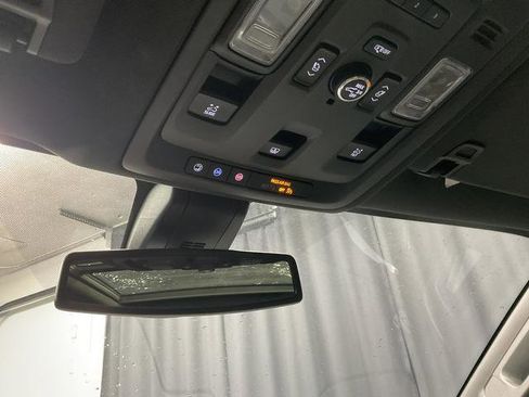 Used 2021 Chevrolet Tahoe Z71 w/ Z71 Signature Package image 27