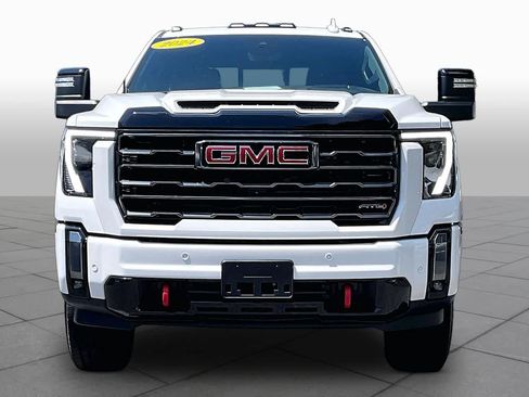 Used 2024 GMC Sierra 2500 AT4 w/ AT4 Premium Plus Package AWD/4WD image 7