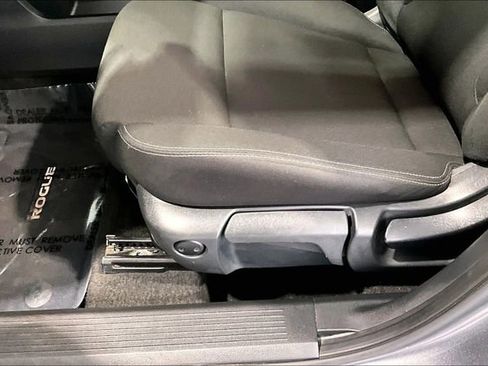 Used 2023 Nissan Rogue S AWD/4WD image 24