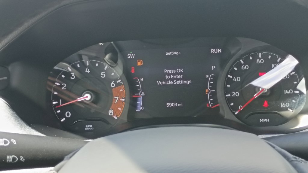 Used 2025 Jeep Compass Latitude AWD/4WD image 29