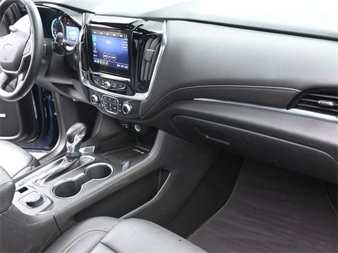Used 2023 Chevrolet Traverse LT w/ LT Premium Package image 29