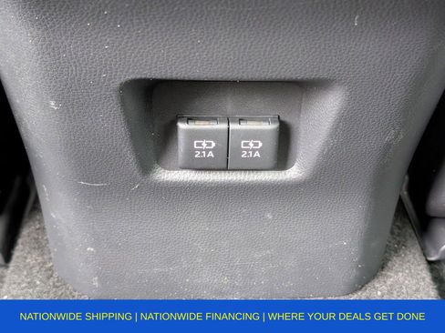 Used 2021 Toyota RAV4 XLE Premium image 26