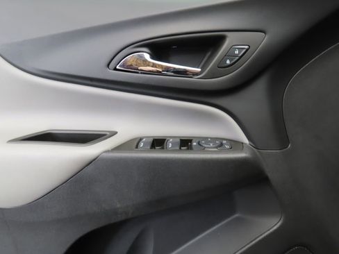 Used 2024 Chevrolet Equinox LS w/ LS Convenience Package image 21