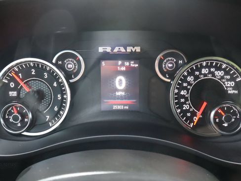 Used 2024 RAM 2500 Big Horn w/ Bed Utility Group AWD/4WD image 32
