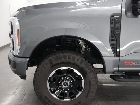 Used 2025 Ford F250 Lariat w/ Lariat Ultimate Package AWD/4WD image 38