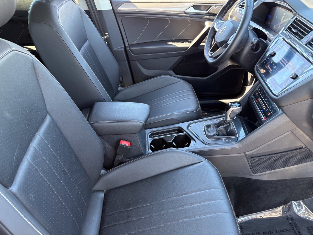 Used 2023 Volkswagen Tiguan SE FWD image 12