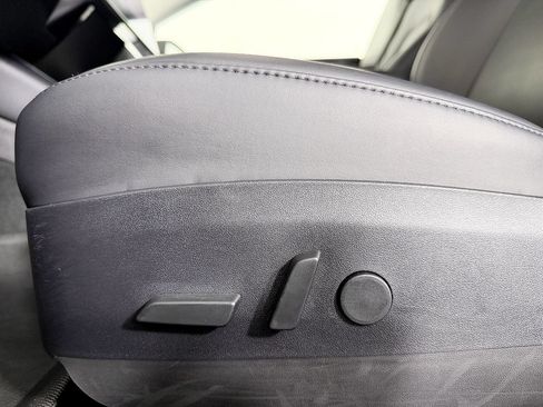 Used 2018 Tesla Model 3 Long Range RWD image 30