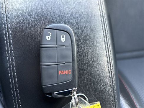 Used 2023 Jeep Compass Trailhawk image 36