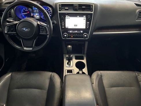 Used 2018 Subaru Outback 3.6R Limited AWD/4WD image 13