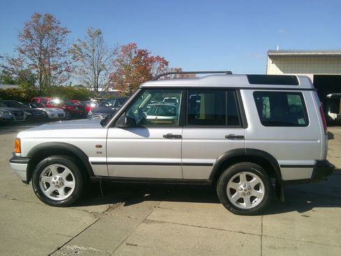 Used 2002 Land Rover Discovery SE image 8