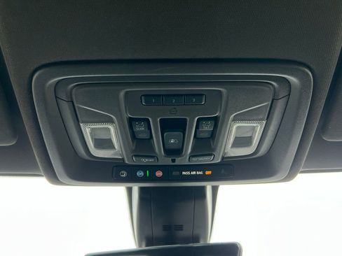 Used 2022 GMC Sierra 2500 Denali w/ Denali Ultimate Package image 26