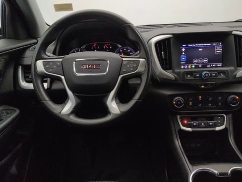 Used 2024 GMC Terrain SLE w/ Elevation Edition image 22