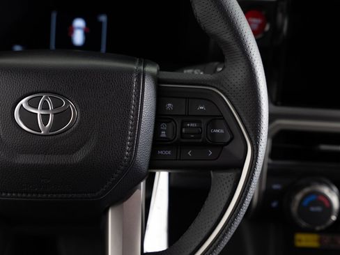 Used 2026 Toyota 4Runner TRD Off-Road Premium AWD/4WD image 34