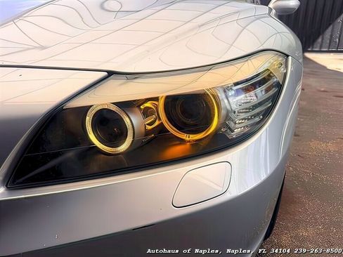 Used 2011 BMW Z4 sDrive30i w/ Premium Pkg image 16