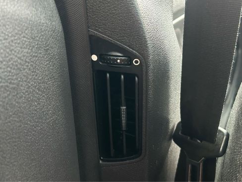 Used 2018 Ford Transit Connect XLT FWD image 16