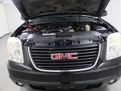 Used 2007 GMC Yukon SLT w/ SLT Preferred Equipment Group AWD/4WD image 34