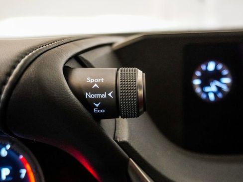 Used 2020 Lexus ES 350 F Sport w/ Accessory Package 2 image 21