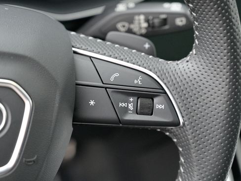 Used 2020 Audi SQ7 Prestige w/ Prestige Package image 25