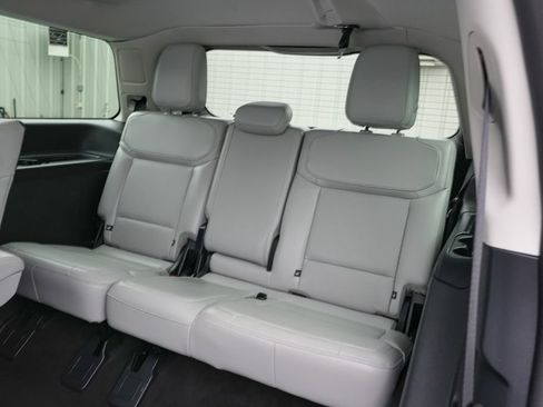 Certified 2025 Ford Expedition Platinum w/ Driver's Package AWD/4WD image 22