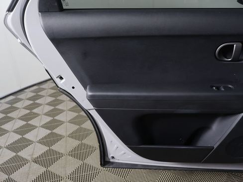 Used 2025 Hyundai Ioniq 5 SE RWD image 21