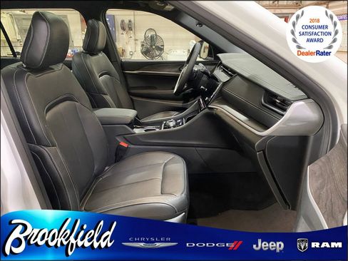 New 2026 Jeep Grand Cherokee L Limited AWD/4WD image 22