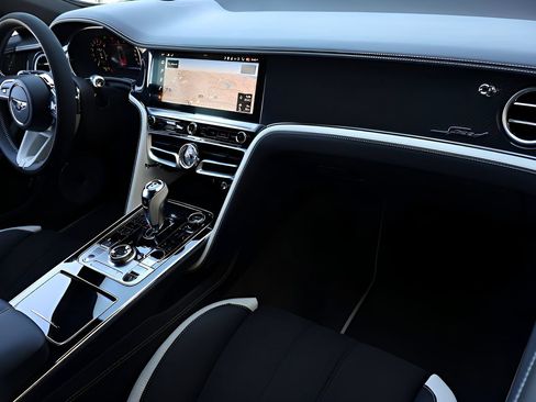 New 2026 Bentley Flying Spur Plug-In Hybrid AWD/4WD image 2