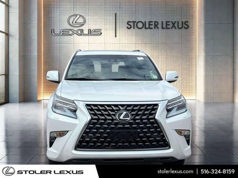 Used 2023 Lexus GX 460 Premium w/ Premium Package AWD/4WD image 2