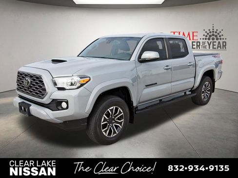 Used 2020 Toyota Tacoma TRD Sport w/ TRD Premium Sport Package AWD/4WD image 3