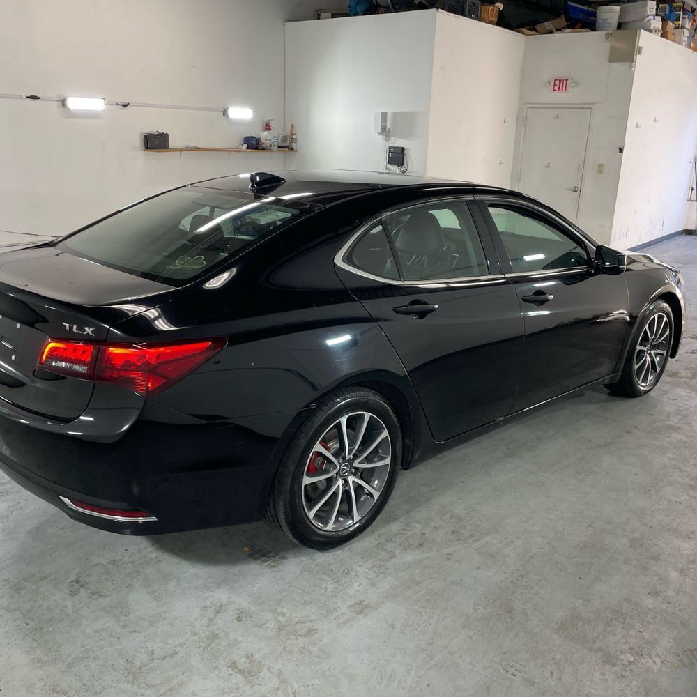 Used 2015 Acura TLX w/ Technology Package FWD image 3