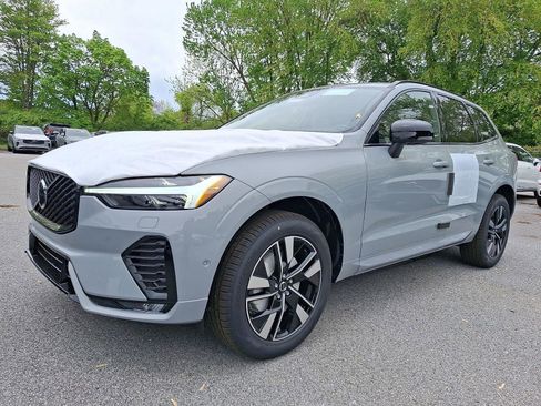New 2026 Volvo XC60 B5 Plus w/ Climate Package AWD/4WD image 2