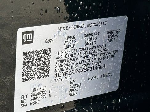 Used 2025 Cadillac XT4 Sport w/ Cold Weather Package image 64