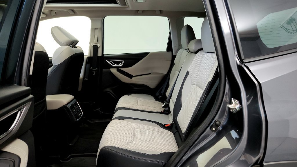 Used 2023 Subaru Forester Premium AWD/4WD image 21