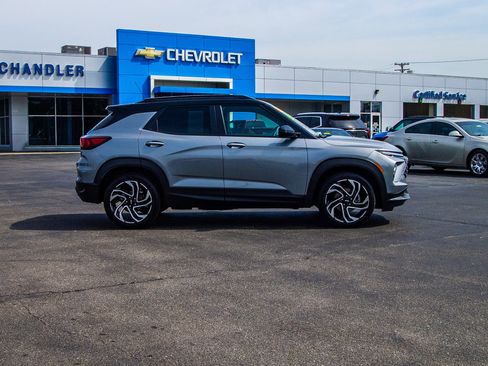 Used 2024 Chevrolet TrailBlazer RS w/ Convenience Package FWD image 8