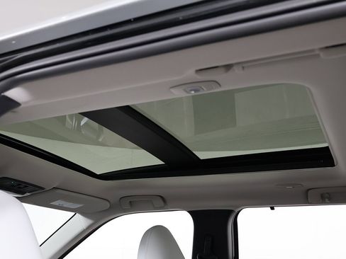 New 2025 Mitsubishi Outlander SEL image 22