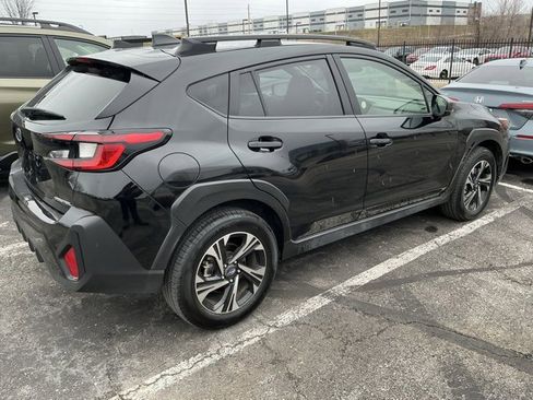 Used 2024 Subaru Crosstrek 2.0i Premium image 4