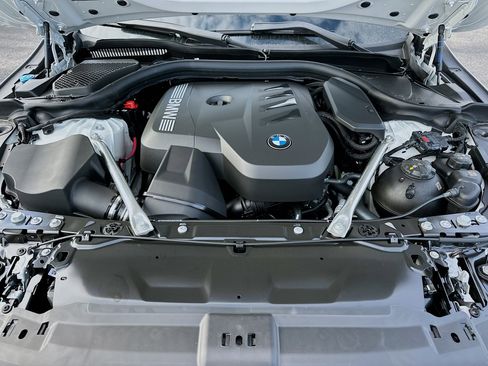 New 2026 BMW 530i RWD image 25