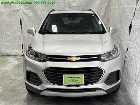 Used 2017 Chevrolet Trax LT w/ Sun & Sound Package image 19