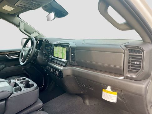 Used 2025 Chevrolet Silverado 1500 LT AWD/4WD image 28