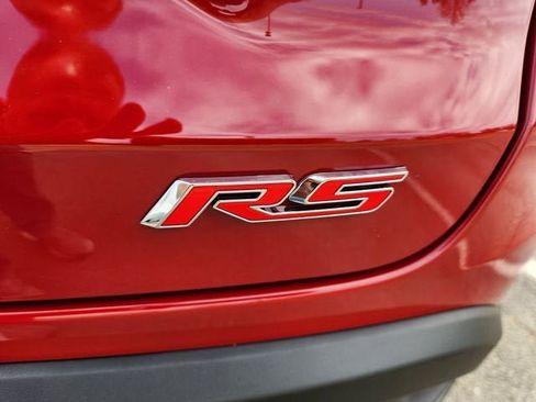 Used 2026 Chevrolet Trax RS w/ Sunroof Package image 17