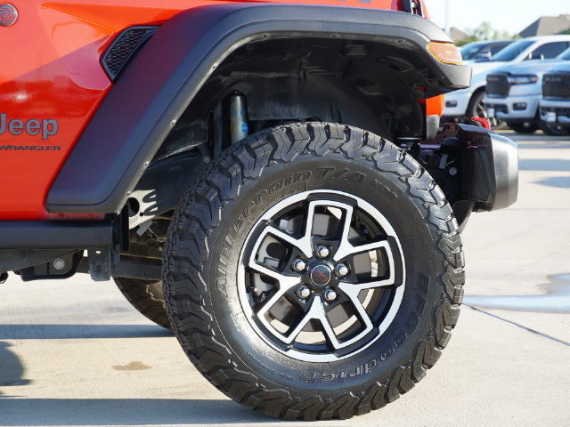 Certified 2024 Jeep Wrangler Unlimited Rubicon w/ Technology Group AWD/4WD image 16