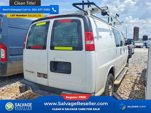 Used 2020 GMC Savana 2500 w/ Driver Convenience Package RWD image 4