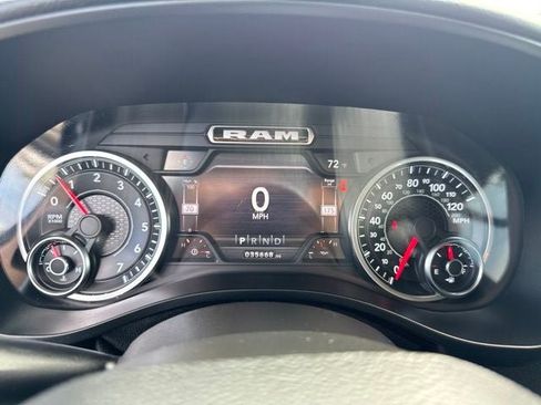 Used 2022 RAM 1500 Big Horn AWD/4WD image 13