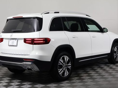 New 2026 Mercedes-Benz GLB 250 image 2