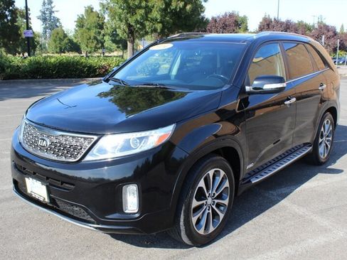 Used 2014 Kia Sorento SX w/ 3rd Row Package AWD/4WD image 2