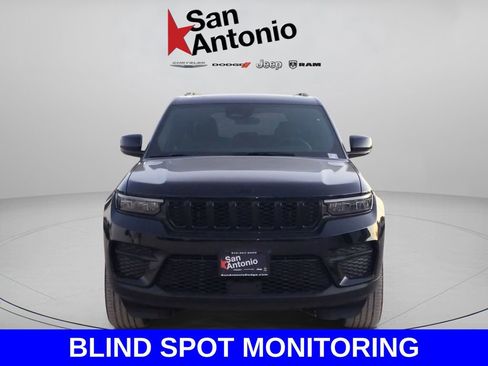 New 2025 Jeep Grand Cherokee Altitude RWD image 3