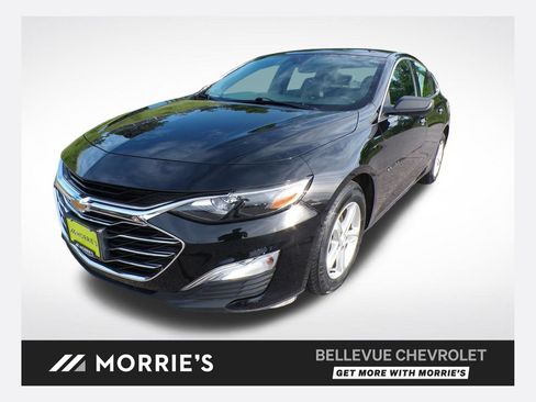 Used 2024 Chevrolet Malibu LS FWD image 1