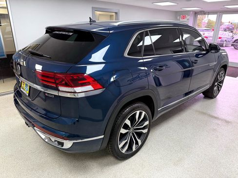 Used 2021 Volkswagen Atlas Cross Sport SEL Premium R-Line image 3