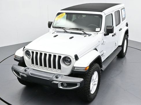 Used 2022 Jeep Wrangler Unlimited Sahara w/ LED Lighting Group AWD/4WD image 41